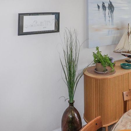 Gorgeous Apartment In Wimereux With Kitchen Exteriör bild